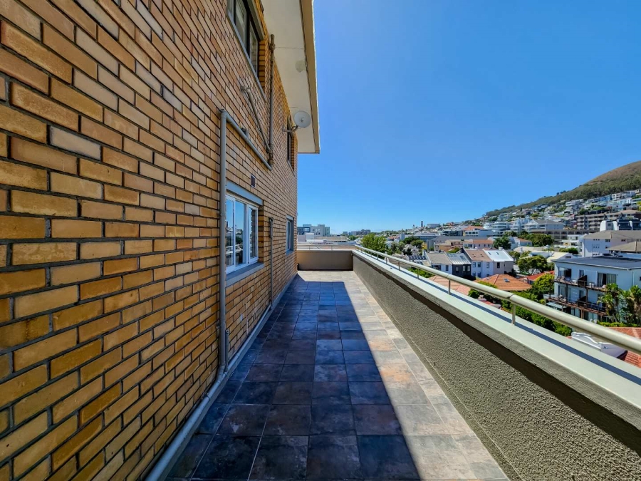 2 Bedroom Property for Sale in Three Anchor Bay Western Cape